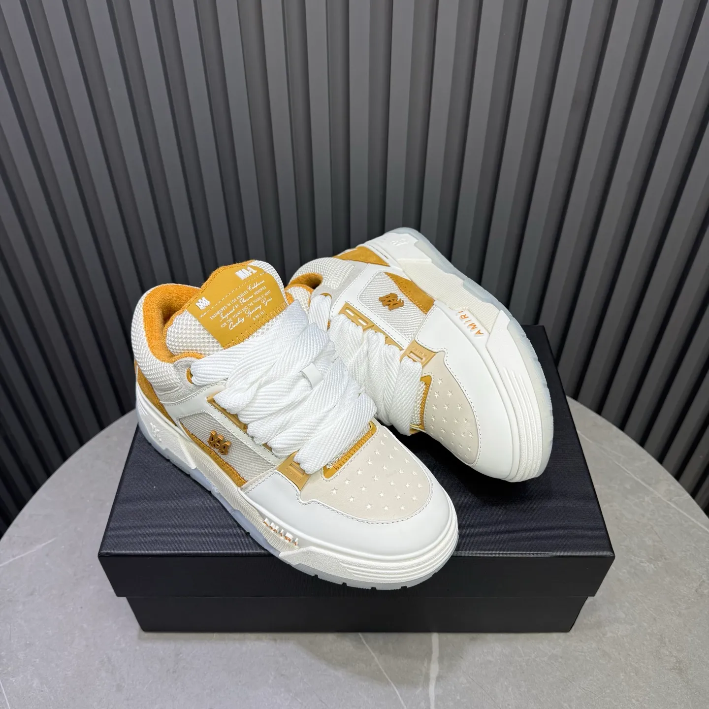 Men's shoes 💰660💰 AMIRI AMIRI trendy brand hot sale 🔥 Available all year round, couples 💑 Official website synchronization Imported fabrics 1⃣️ vs 1⃣️ replica, original factory special original sole, 35-45 (45. non-refundable)